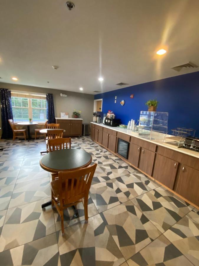 לנצ'סטר Coos Motor Inn מראה חיצוני תמונה